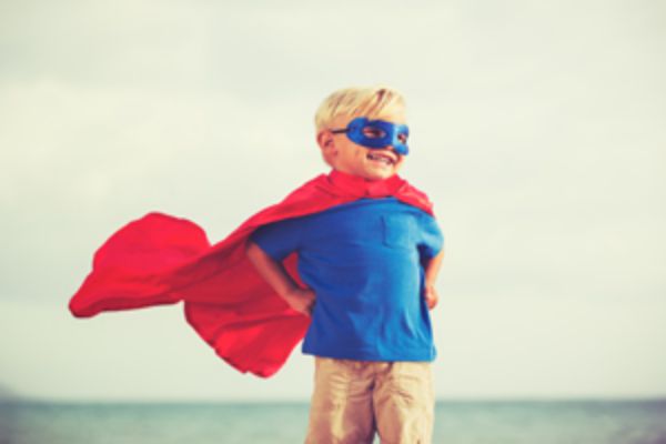 乳胶漆喷在门上干后怎么去掉