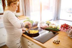 月经期间染发（月经期间染发了,会对身体有什么影响）