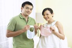 宝宝脚趾头脱皮严重（宝宝脚趾头那里掉皮该如何）