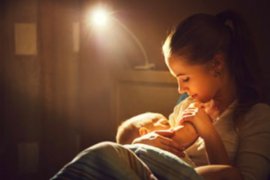 宝宝不会向妈妈撒娇吗