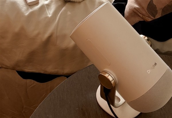 2025年租房投影仪怎么选?预算千元左右,首推当贝Smart1