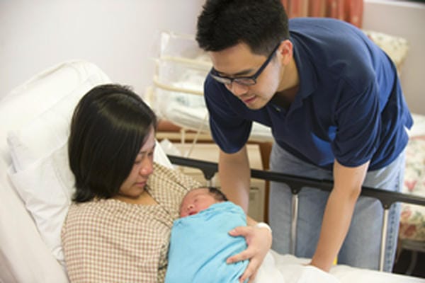 羊水少怎么办：孕妇羊水少怎么办